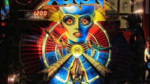 xenon.jpg backglass