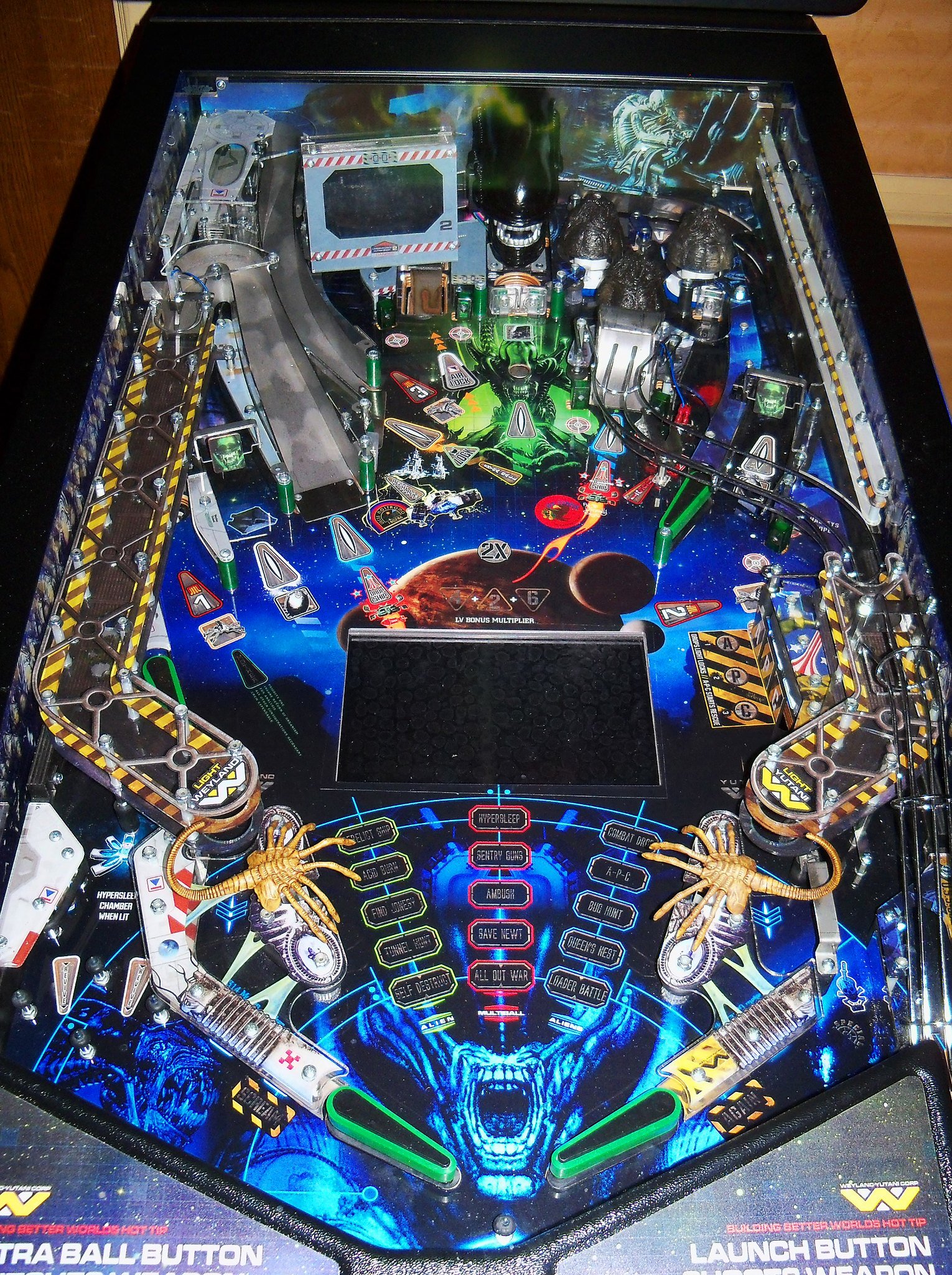 alien.jpeg playfield