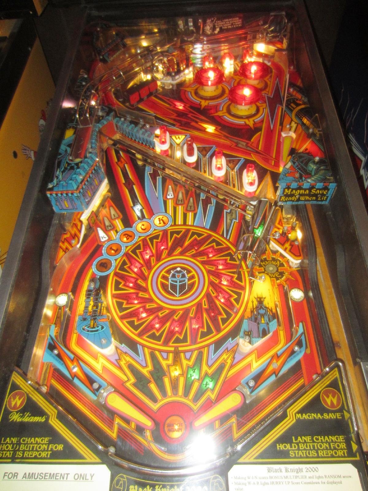 black-knight-2000.jpeg playfield