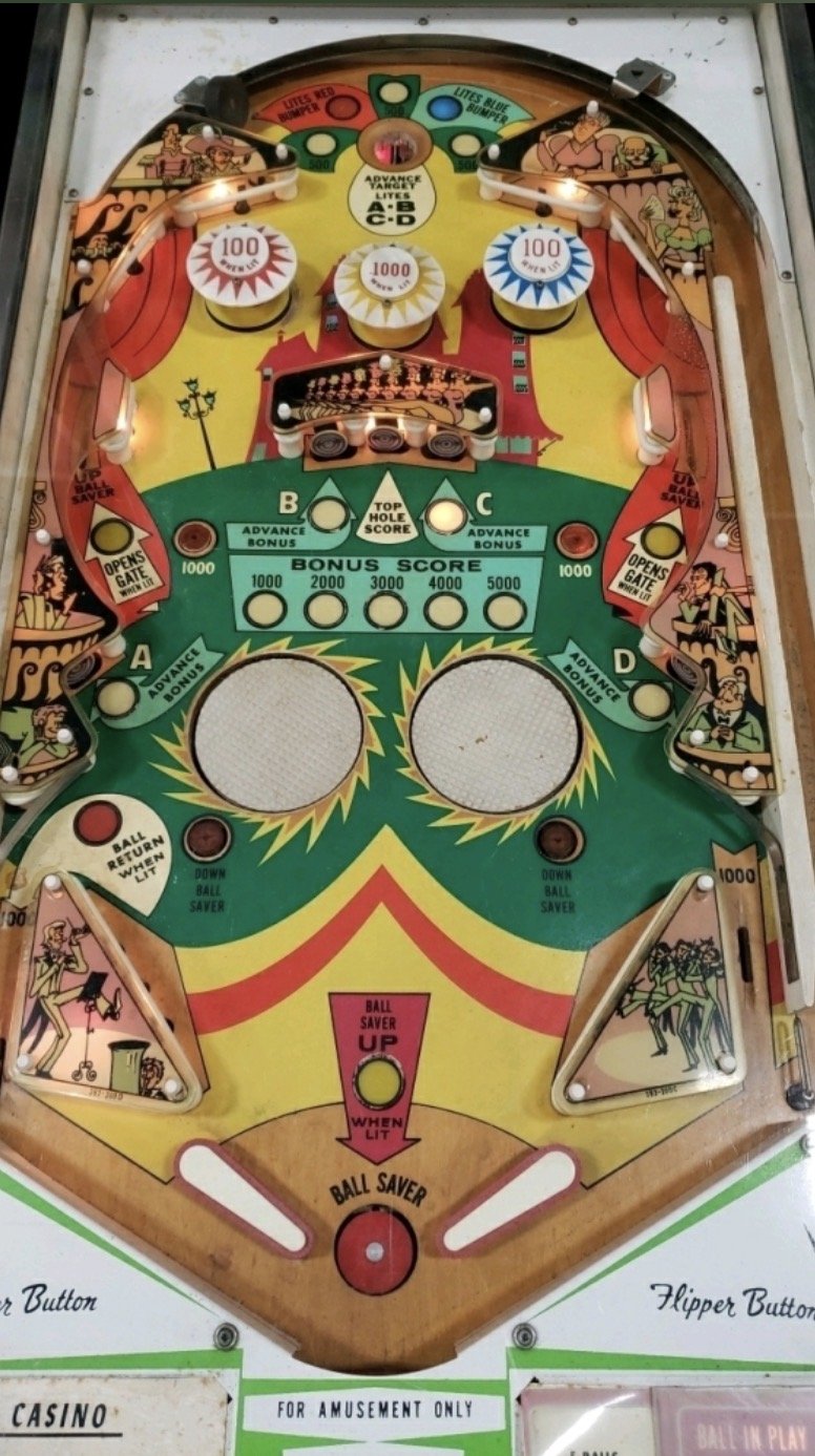 casino.jpeg playfield