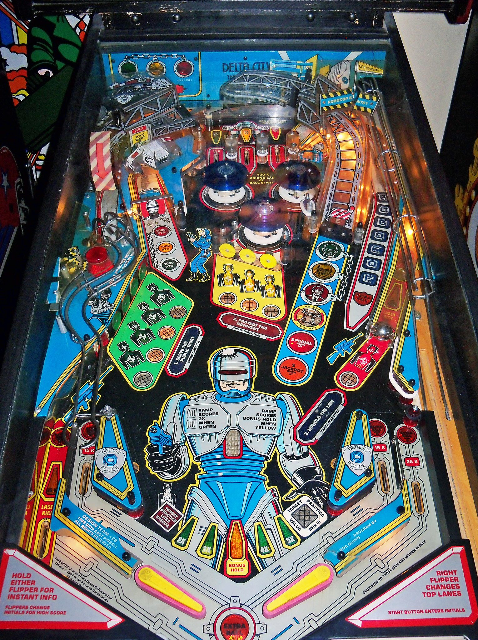robocop.jpg playfield