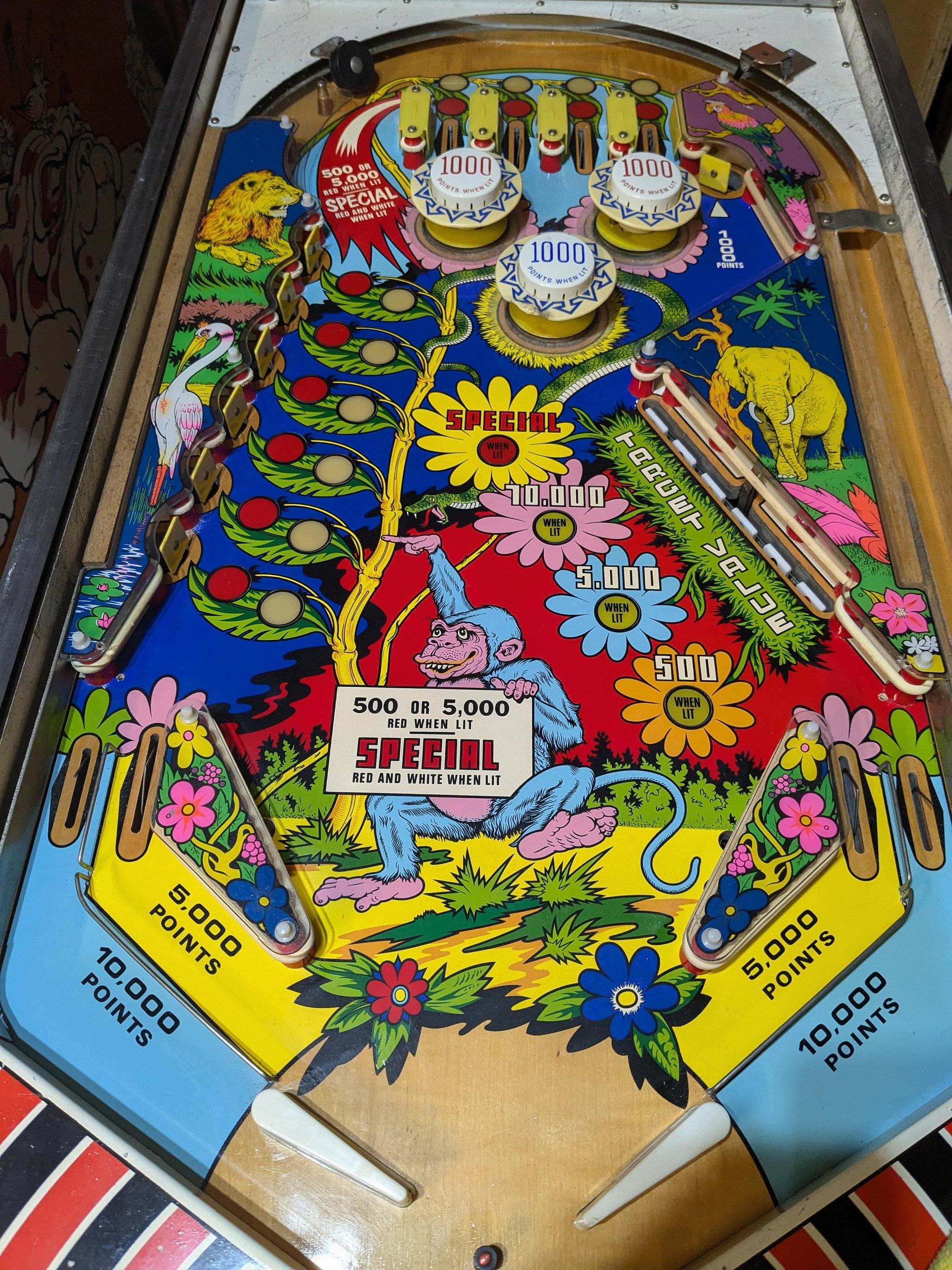 woods-queen-pf.jpg playfield